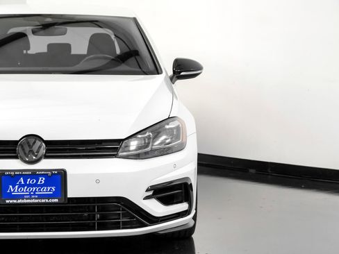 Used 2019 Volkswagen Golf R 4-Door image 39