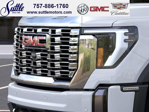 New 2026 GMC Sierra 2500 Denali w/ Denali Reserve Package AWD/4WD image 13