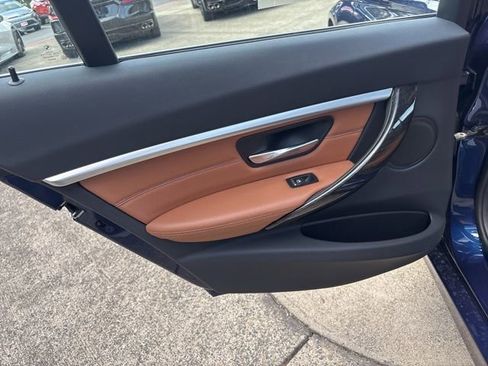 Used 2017 BMW 330i Sedan RWD image 30