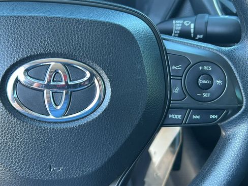 Used 2021 Toyota Corolla LE FWD image 20