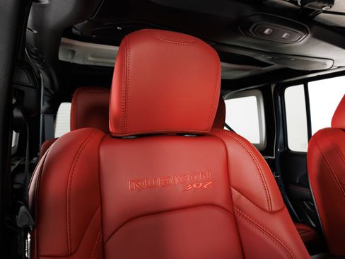 Used 2024 Jeep Wrangler Unlimited Rubicon 392 image 36