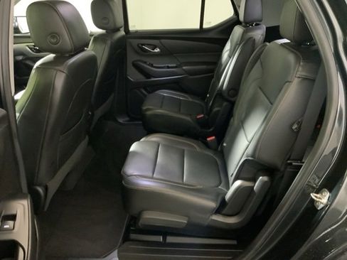 Used 2019 Chevrolet Traverse LT w/ LT Premium Package image 24