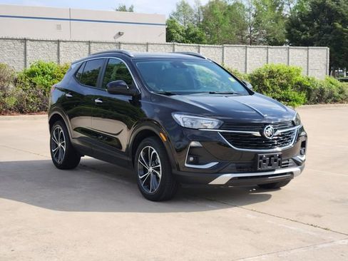 Used 2023 Buick Encore GX Select image 3