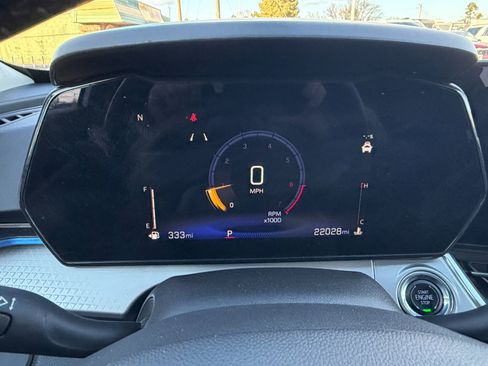 Certified 2025 Chevrolet Trax LT w/ LT Convenience Package image 11