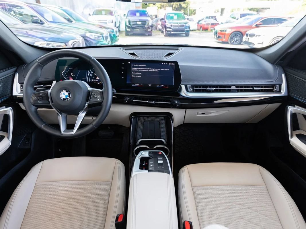 Used 2023 BMW X1 xDrive28i w/ Convenience Package AWD/4WD image 2