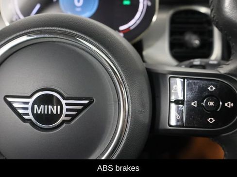 Used 2023 MINI Cooper 2-Door Hardtop w/ Signature Upholstery Package FWD image 8