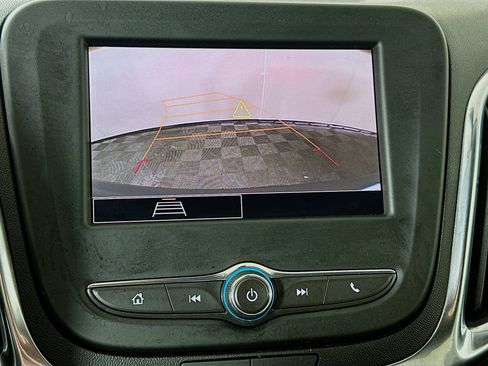 Used 2024 Chevrolet Equinox LT image 13