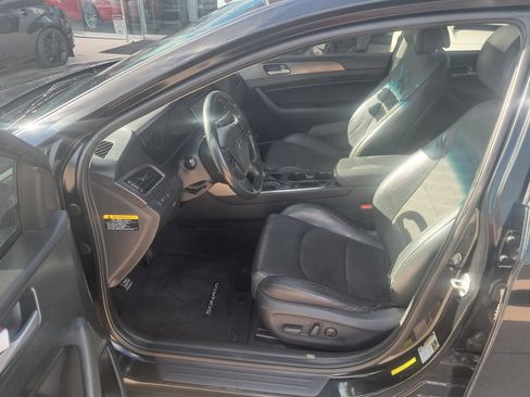 Used 2016 Hyundai Sonata Sport w/ Option Group 03 FWD image 4