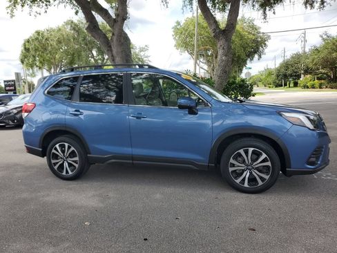 Used 2024 Subaru Forester Limited AWD/4WD image 11