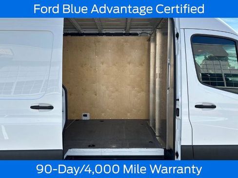 Used 2024 Mercedes-Benz Sprinter 2500 image 16