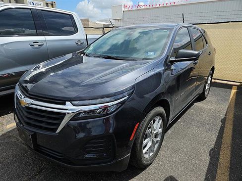 Used 2022 Chevrolet Equinox LS w/ LS Convenience Package FWD image 1