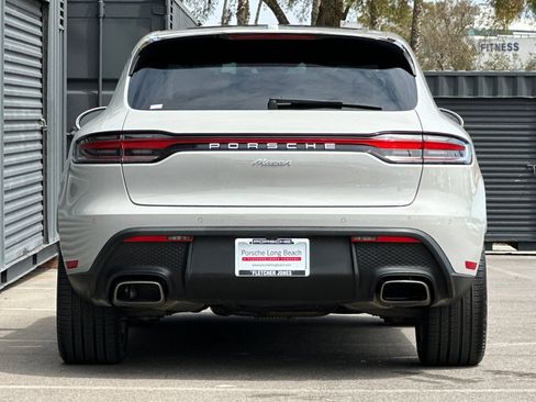 Certified 2022 Porsche Macan AWD/4WD image 7