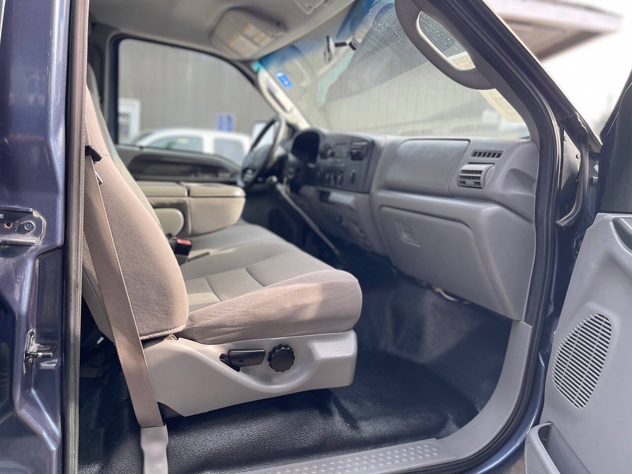 Used 2007 Ford F250 XL AWD/4WD image 29