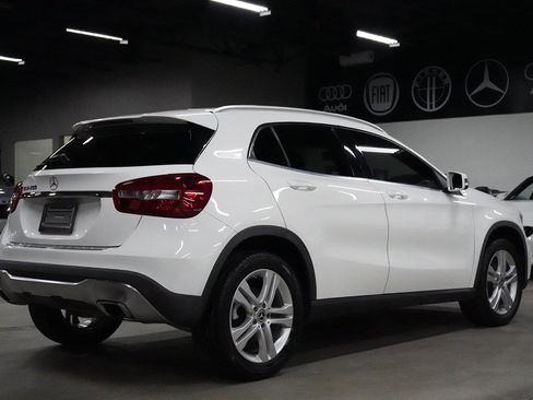 Used 2019 Mercedes-Benz GLA 250 w/ Convenience Package image 5