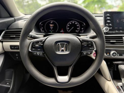 Used 2018 Honda Accord LX image 25