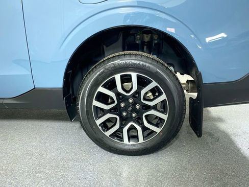 Used 2022 Ford Maverick Lariat image 5