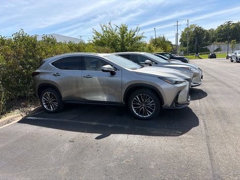 Used 2026 Lexus NX 350h AWD w/ Accessory Package (2T) image 15