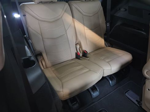 Certified 2024 Cadillac XT6 Sport w/ Platinum Package image 12