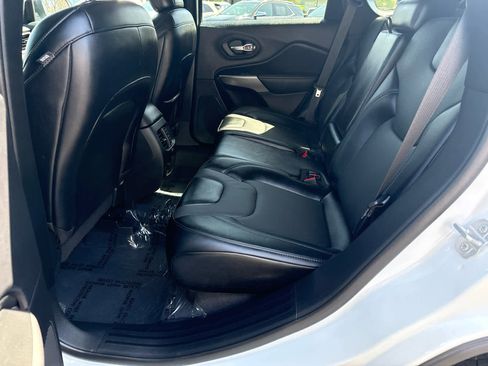 Used 2022 Jeep Cherokee Latitude Lux AWD/4WD image 13