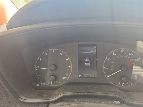 Used 2025 Toyota Corolla LE image 4