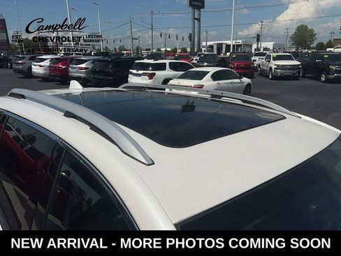 Used 2021 GMC Terrain SLT AWD/4WD image 12