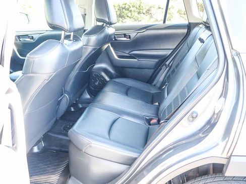 Certified 2024 Toyota RAV4 XLE Premium w/ Weather Package AWD/4WD image 21