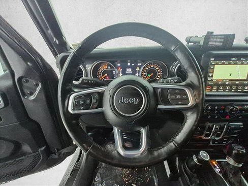 Used 2021 Jeep Wrangler Unlimited Sahara AWD/4WD image 29