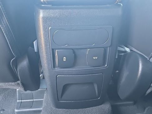 Used 2024 Ford Explorer XLT w/ Equipment Group 202A image 17