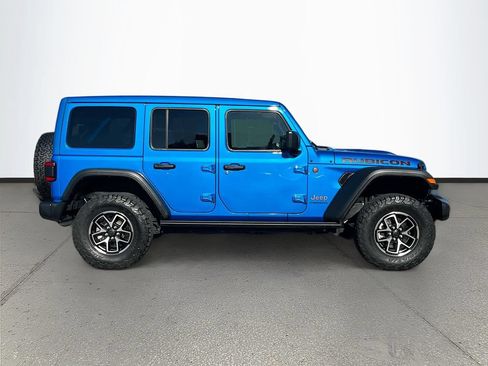 Certified 2025 Jeep Wrangler Unlimited Rubicon w/ Safety Group AWD/4WD image 8