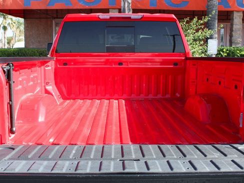 Used 2022 Chevrolet Silverado 2500 LT w/ Convenience Package image 8