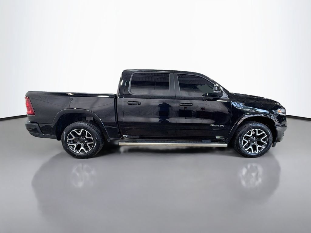 Used 2025 RAM 1500 Laramie w/ Sport Appearance Package AWD/4WD image 10