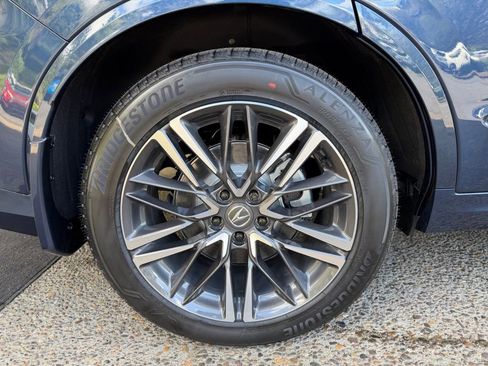 New 2026 Acura MDX SH-AWD w/ Advance Package image 9