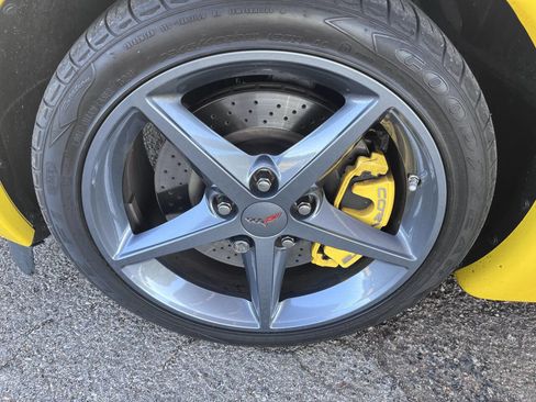 Used 2012 Chevrolet Corvette Coupe w/ 4LT Preferred Equipment Group RWD image 20