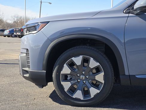 New 2026 Honda Pilot Elite image 9