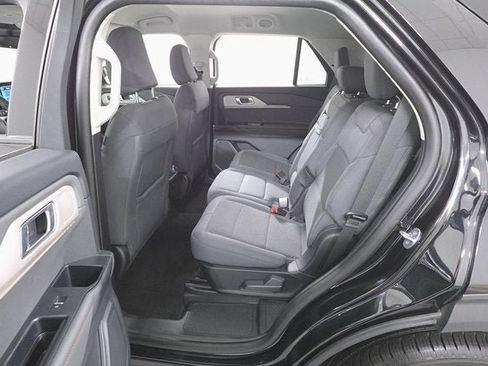 Used 2025 Ford Explorer Active image 24
