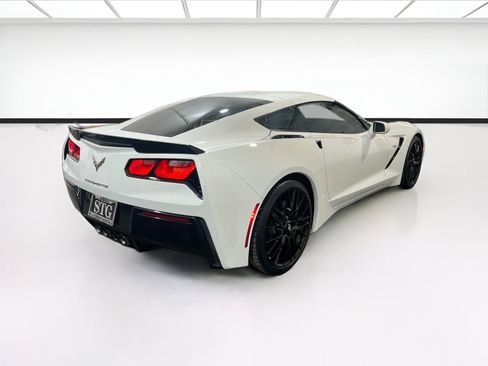 Used 2017 Chevrolet Corvette Stingray Coupe w/ Battery Protection Package RWD image 4