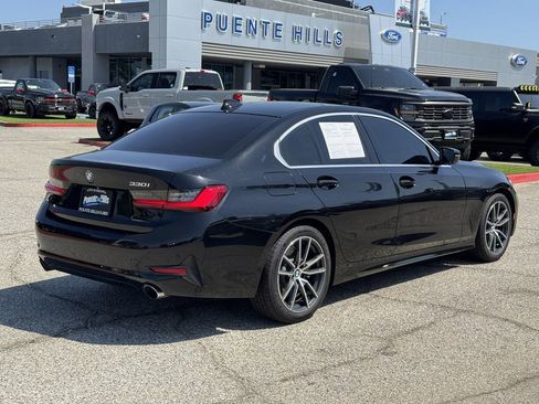 Used 2021 BMW 330i Sedan w/ Convenience Package RWD image 6