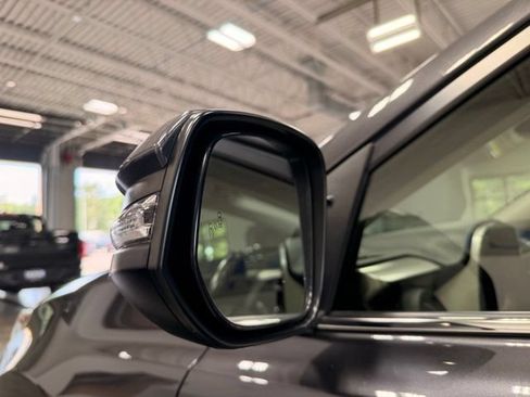 Used 2017 Toyota RAV4 XLE AWD/4WD image 13