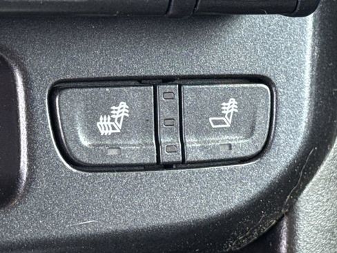 Used 2018 Chevrolet Colorado LT w/ LT Convenience Package RWD image 35