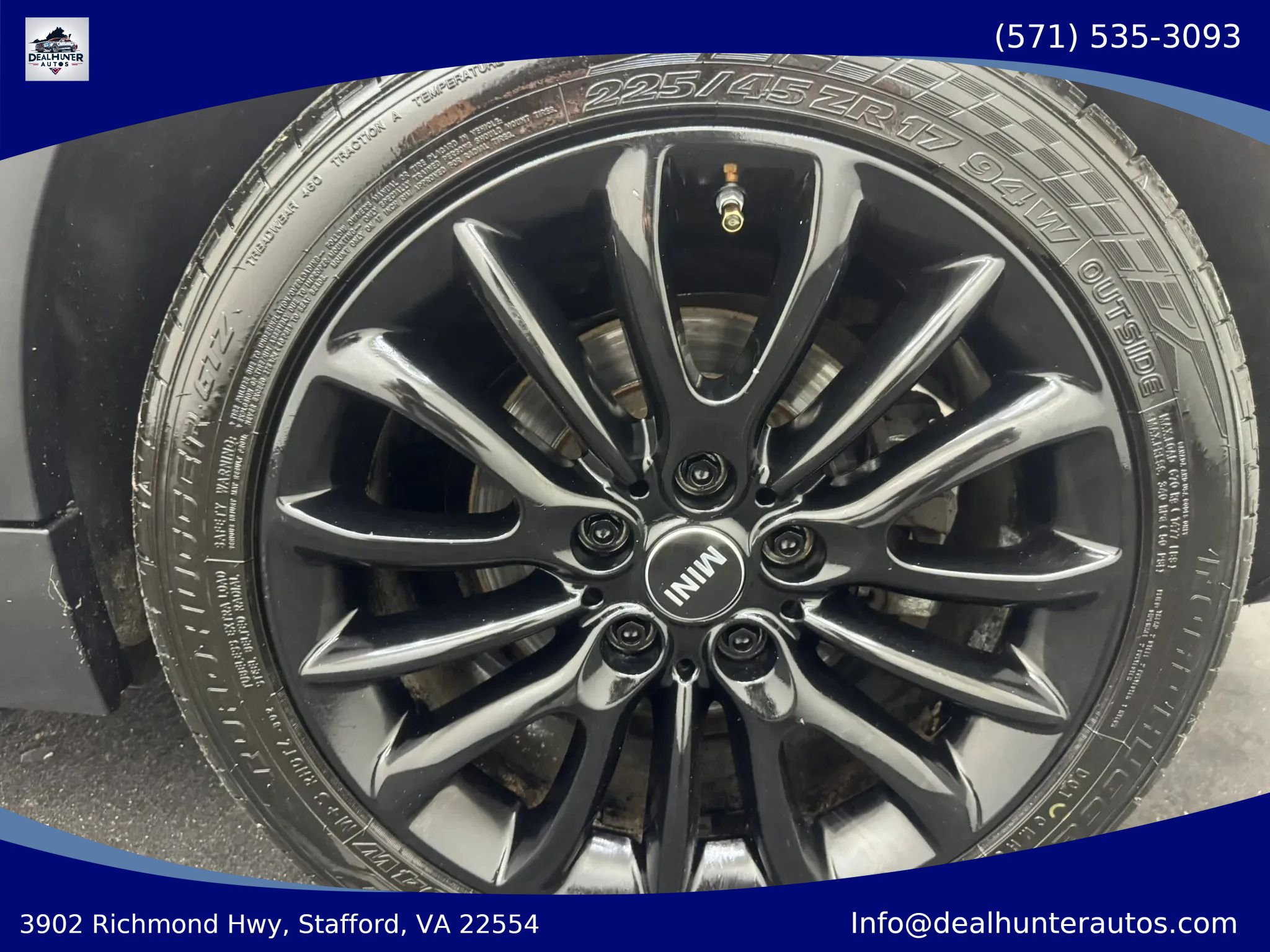 Used 2018 MINI Cooper Clubman FWD image 10