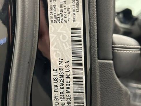 Used 2021 Jeep Grand Cherokee L Laredo image 37