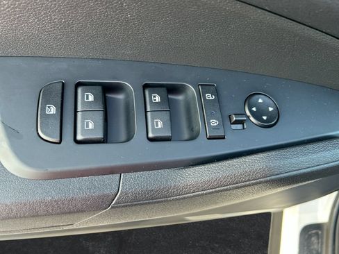 Used 2025 Kia Sportage LX FWD image 12