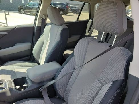 Used 2025 Subaru Outback Premium w/ Popular Package #1A AWD/4WD image 5