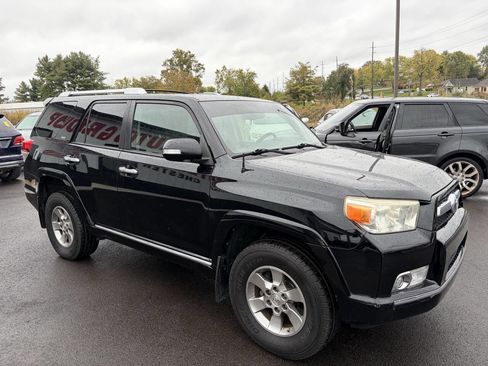 Used 2011 Toyota 4Runner SR5 image 5