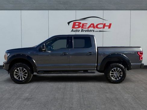 Used 2019 Ford F150 XLT w/ Equipment Group 302A Luxury image 9