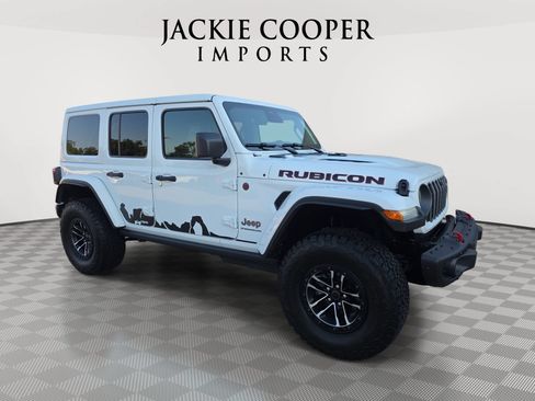 Used 2026 Jeep Wrangler Unlimited Rubicon AWD/4WD image 3