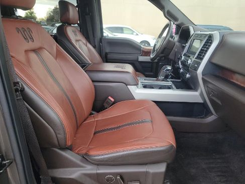 Used 2018 Ford F150 King Ranch w/ Equipment Group 601A Luxury AWD/4WD image 13