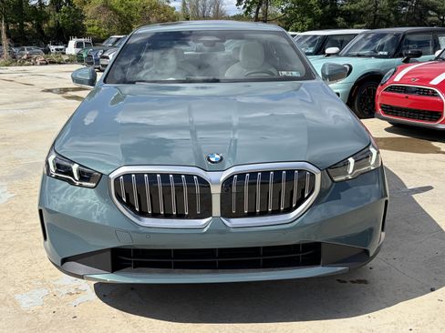 New 2026 BMW 530i xDrive w/ Premium Package AWD/4WD image 2