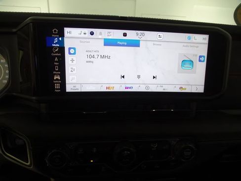 Certified 2024 Jeep Wrangler Unlimited Rubicon image 13