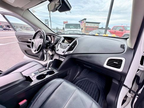 Used 2013 GMC Terrain SLE AWD/4WD image 30